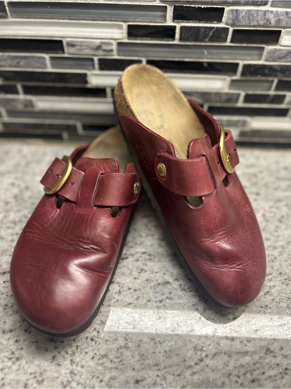 Birkenstock boston Burgundy Leather Slip-On Clog with big gold Buckle size6(37)